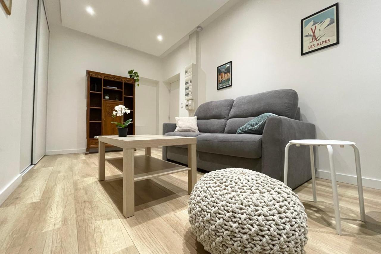 Апартаменты #Cf In White&Gray Center Гренобль Экстерьер фото